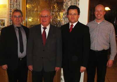 Josef Sehofer mit Gratulanten