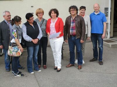 SPD/PLW-Fraktion mit der SPD-Abgeordneten Ruth Müller (4. v. r.) und der ehem. GBW-Angestellten Brigitte Kollmannsberger